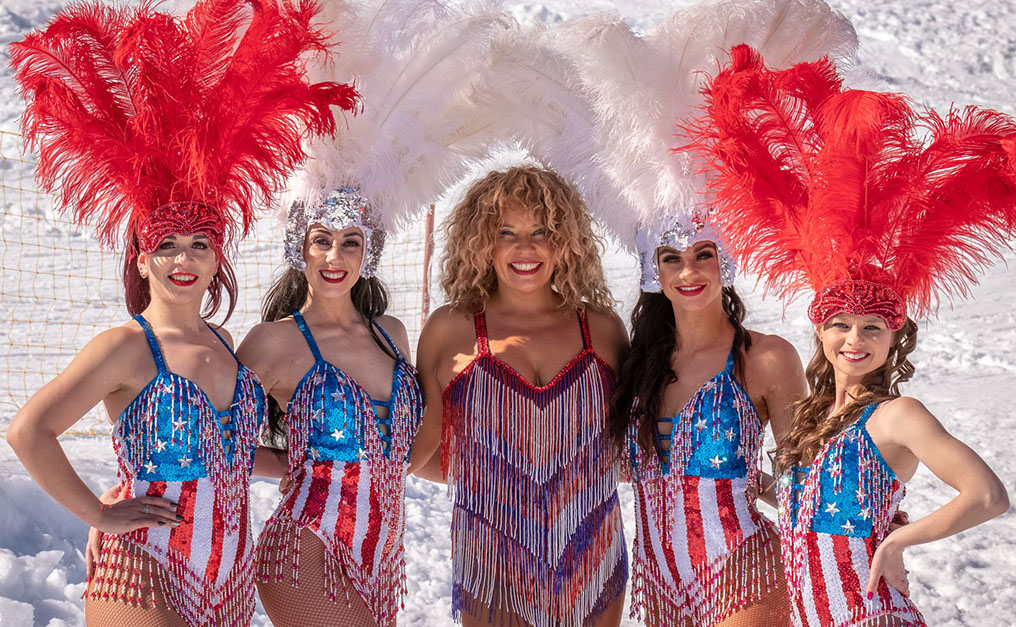 Tina Turner und ihre Girls.